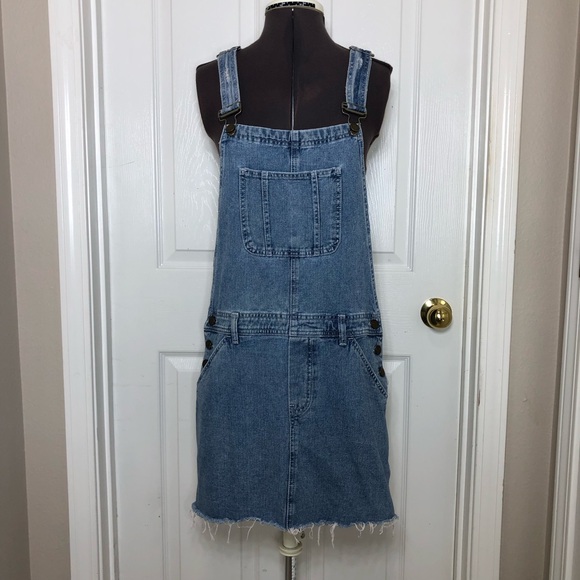 ASOS DESIGN Denim Midwash Blue Distress Fry Hem Dungaree Dress UK8 USA 4 - Picture 2 of 16